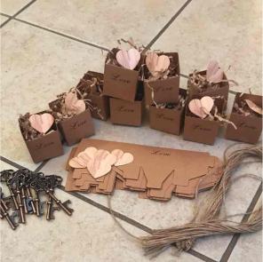28 Wedding or engagement favor boxes