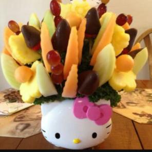 Hello Kitty edible arrangements bucket