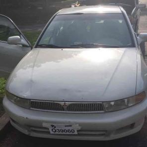 2001 Mitsubishi Galant