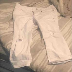 White Capri jeans