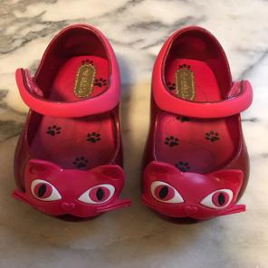 KITTY MINI MELISSA SHOES Size 7
