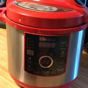 Elite Bistro Prrssure Cooker brand new.