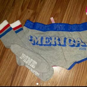 medium vs pink america americana
Socks