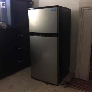 4.3 cubic foot Refrigerator lightly used