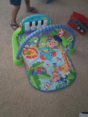 Kick And Play piano