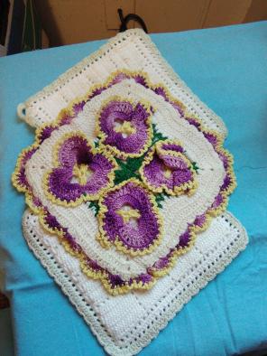 Incredible Pansy Potholder Vintage 1950