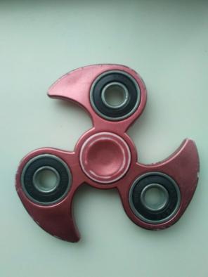 Redish Pink Ninja Star Fidget spinner