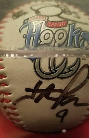 Hunter Pence autographed baseball