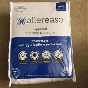 New Allerease Twin Mattress Protector