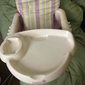 Eating chair