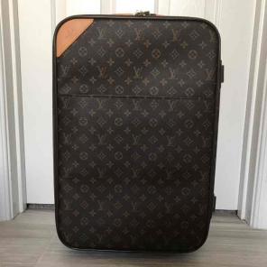 Louis Vuitton Rolling Luggage