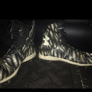 Men's Under Armour Football Cleats