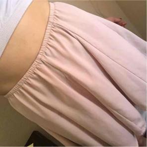 Brandy Melville - light pink flowy skirt
