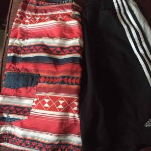 Mens swim trunks bundle of 2 sz lg
