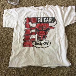 White Short Sleeve Chicago Bulls Tshirt