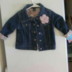 Baby gap 12/18 m jean jacket