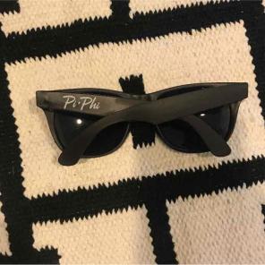 Pi Phi wayfarers