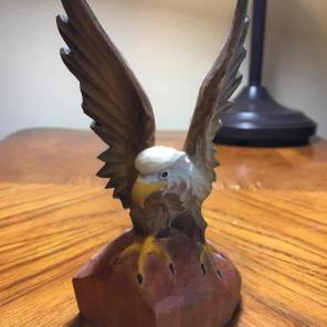 Eagle wood carving 4"