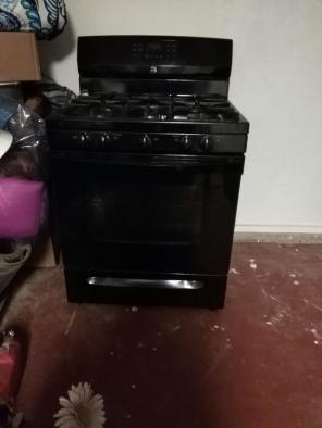Kenmore Black Gas stove