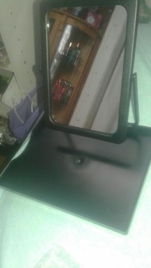 Cosmetic mirror and cosmetic bag