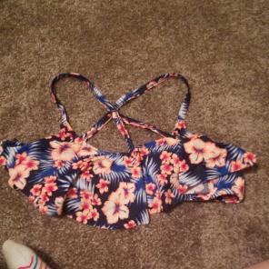 Nwot vspink bathing suit top.