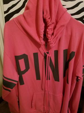 Large Vs Pink hoodie