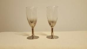 Reverse ombre wine glasses