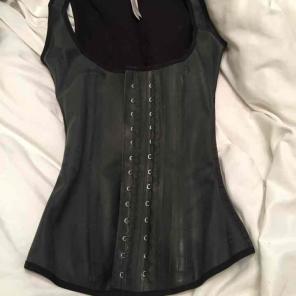 Ann Chery waist trainer