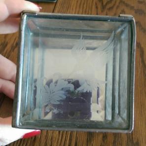 Glass hummingbird box