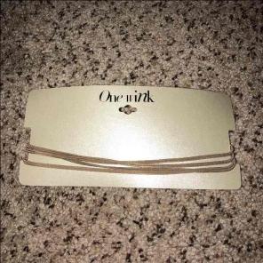 Nude Choker w/ gold metallic finish