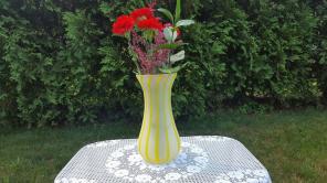 Amazing vintage frosted and yellow vase