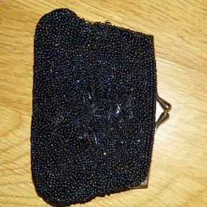 Beautiful am.beaded vintage coin clutch