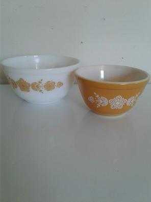 Vintage pyrex