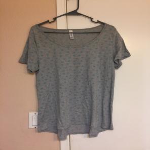 LuLaroe Classic T gray blue dots large