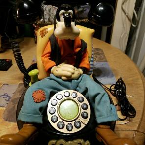 Vintage Goofy Animated Telephone