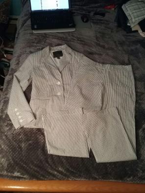 Bitten by Jessica Parker stripped suit