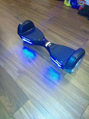 Hoverboard hovertrax by razor like new
