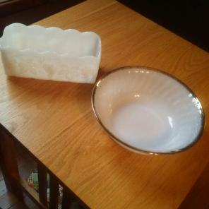 Anchor Hocking Fire King bowl & planter