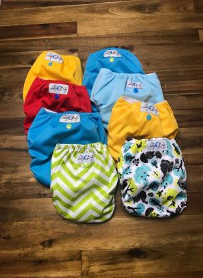 Lalabye Baby Diaper Lot Of 8 Diapers