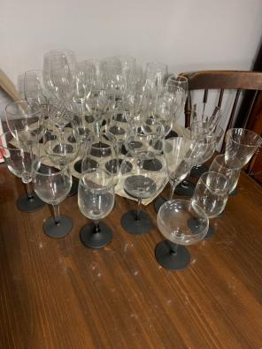 Chalkboard Painted Wine Glasses