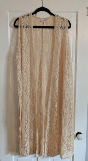 Nwot lularoe off white cream lace joy