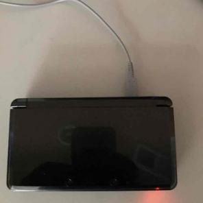 3DS with charger and pokemon X