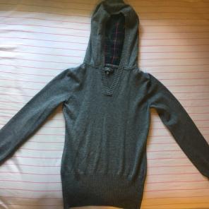 sweater size small