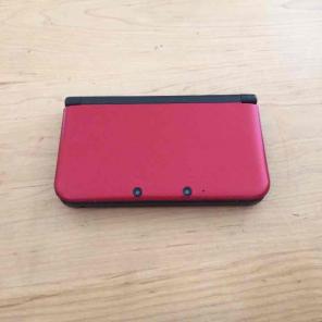Nintendo 3ds XL in great condición.