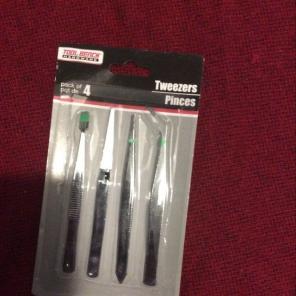Tweezers