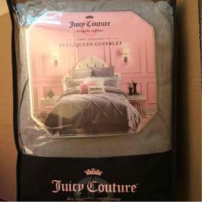 Juicy couture Full/Queen Coverlet bed