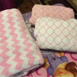 2 Crib Sheets and blanket