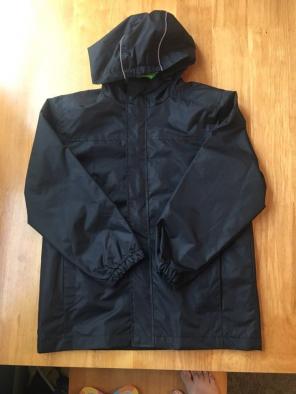 NEW Boys Lightweight Raincoat Large