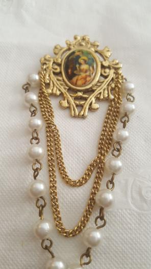 VINTAGE ROMANTIC BROOCH G-PLATED PEARLS