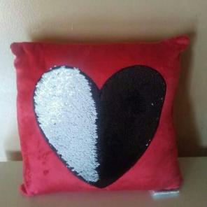 Seqins Heart Pillow
